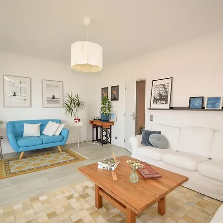 Retreat In With Balcony And Ocean View 公寓