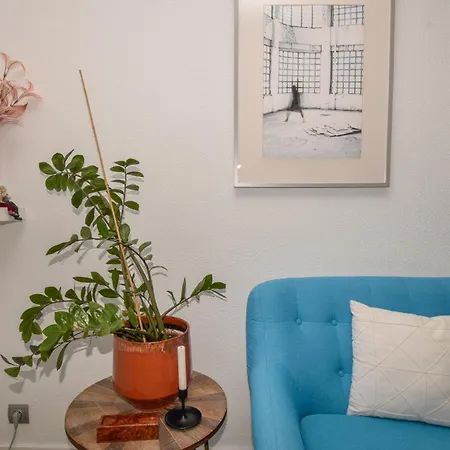 Retreat In With Balcony And Ocean View * 埃斯托利尔